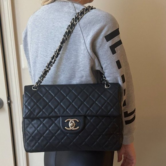 CHANEL Classic FLAP OG CAVIAR Maxi *MINT* Condition Silver Hardware L@@K! - Picture 13 of 16